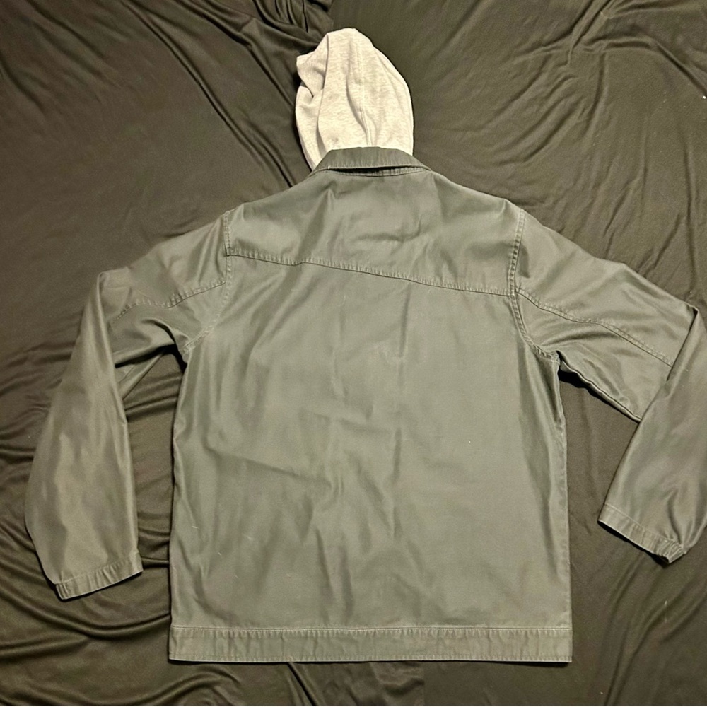 Volcom Warren men’s jacket with hood. Size large